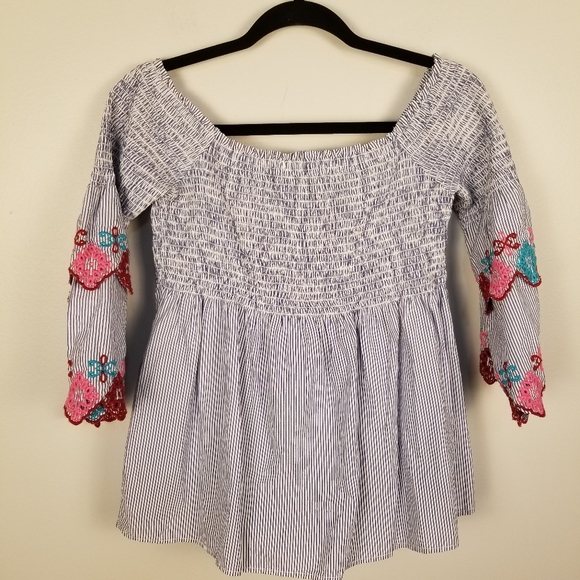 EUC Loft Petite Embroidered Top size MP - Picture 1 of 6